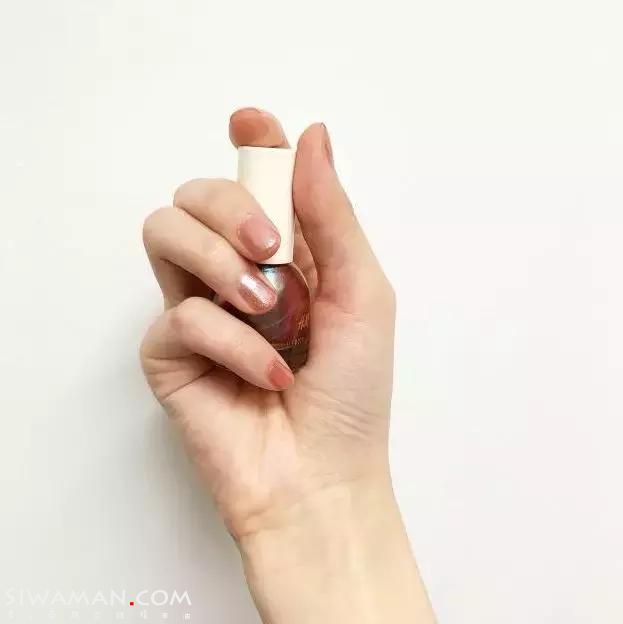 Uq3r2gR2qjjN3r9F.jpg
