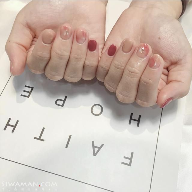 ciba4m6CC4HM6Q4y.jpg