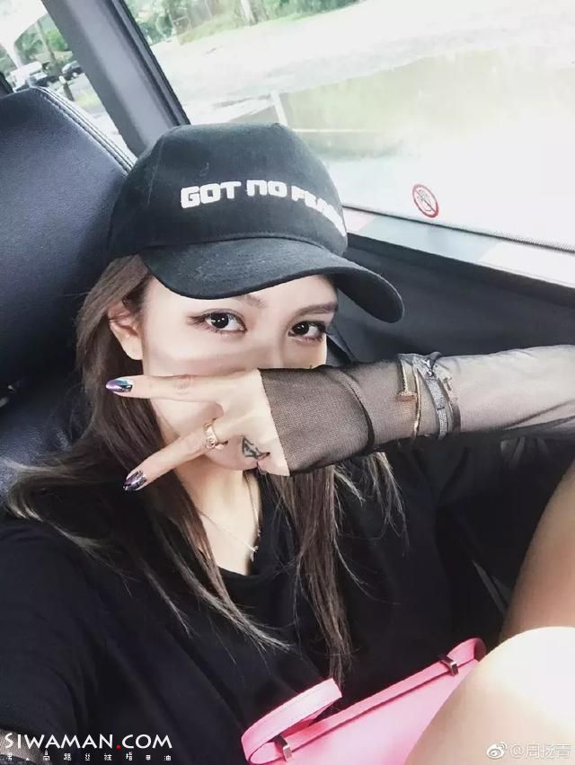 RqCqTo5xstz586D5.jpg